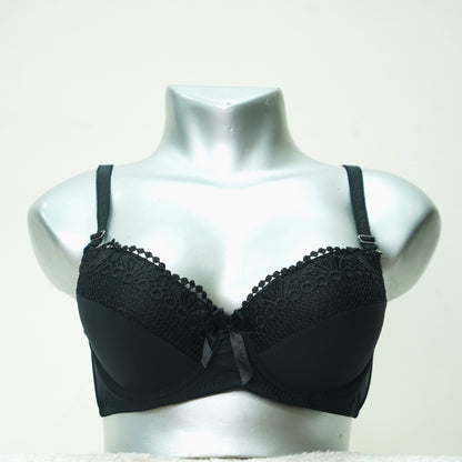 Ladies Padded Bra Covered With Top Lace (31078)