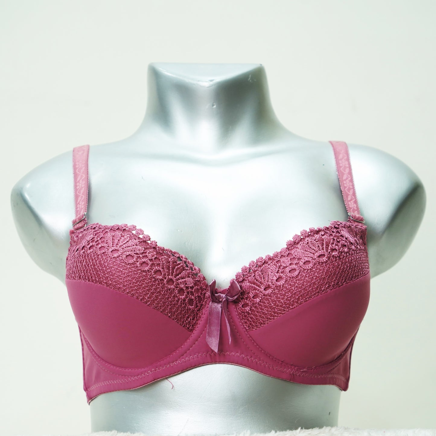 Ladies Padded Bra Covered With Top Lace (31078)
