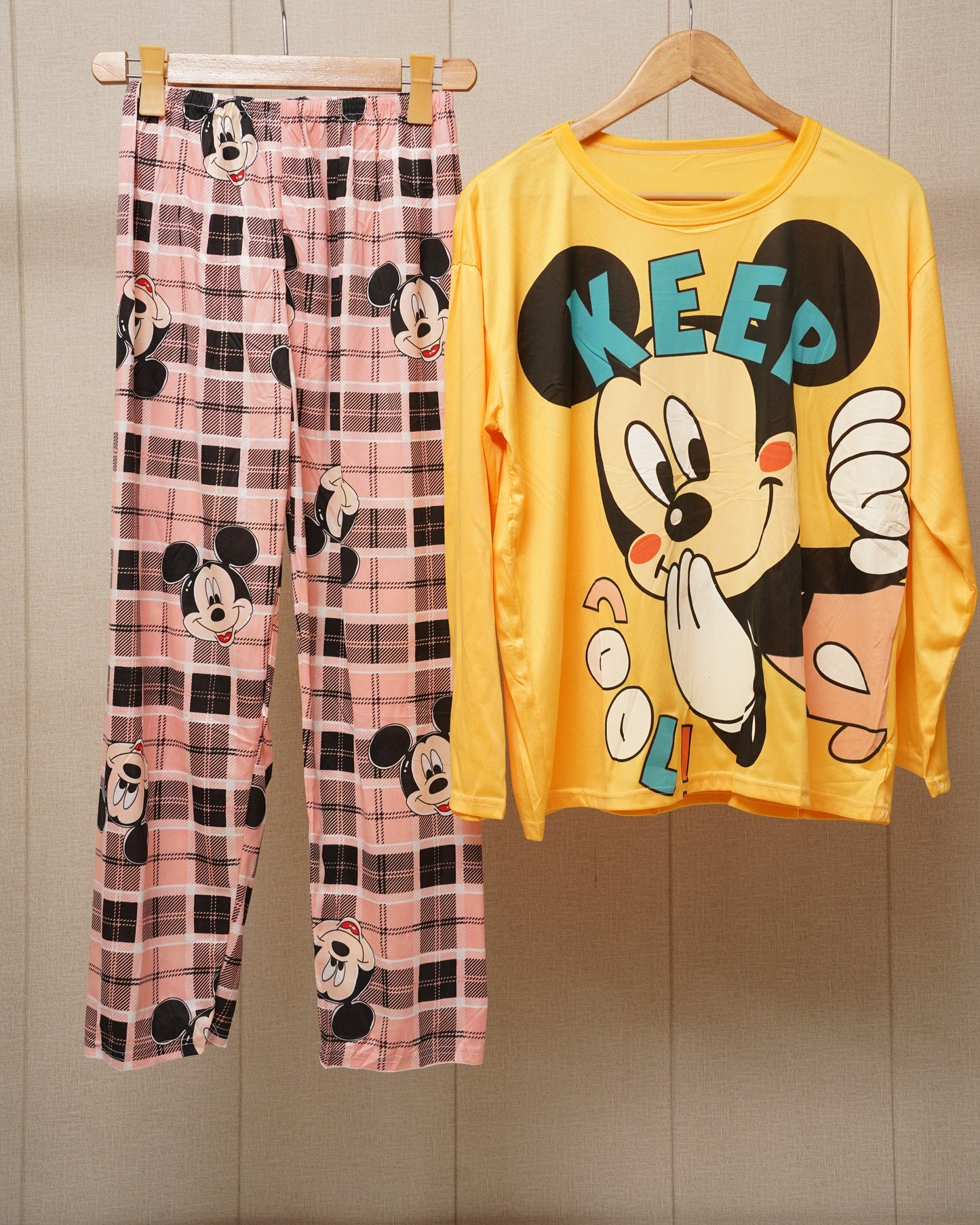 Cartoon Mickey print sleepwear