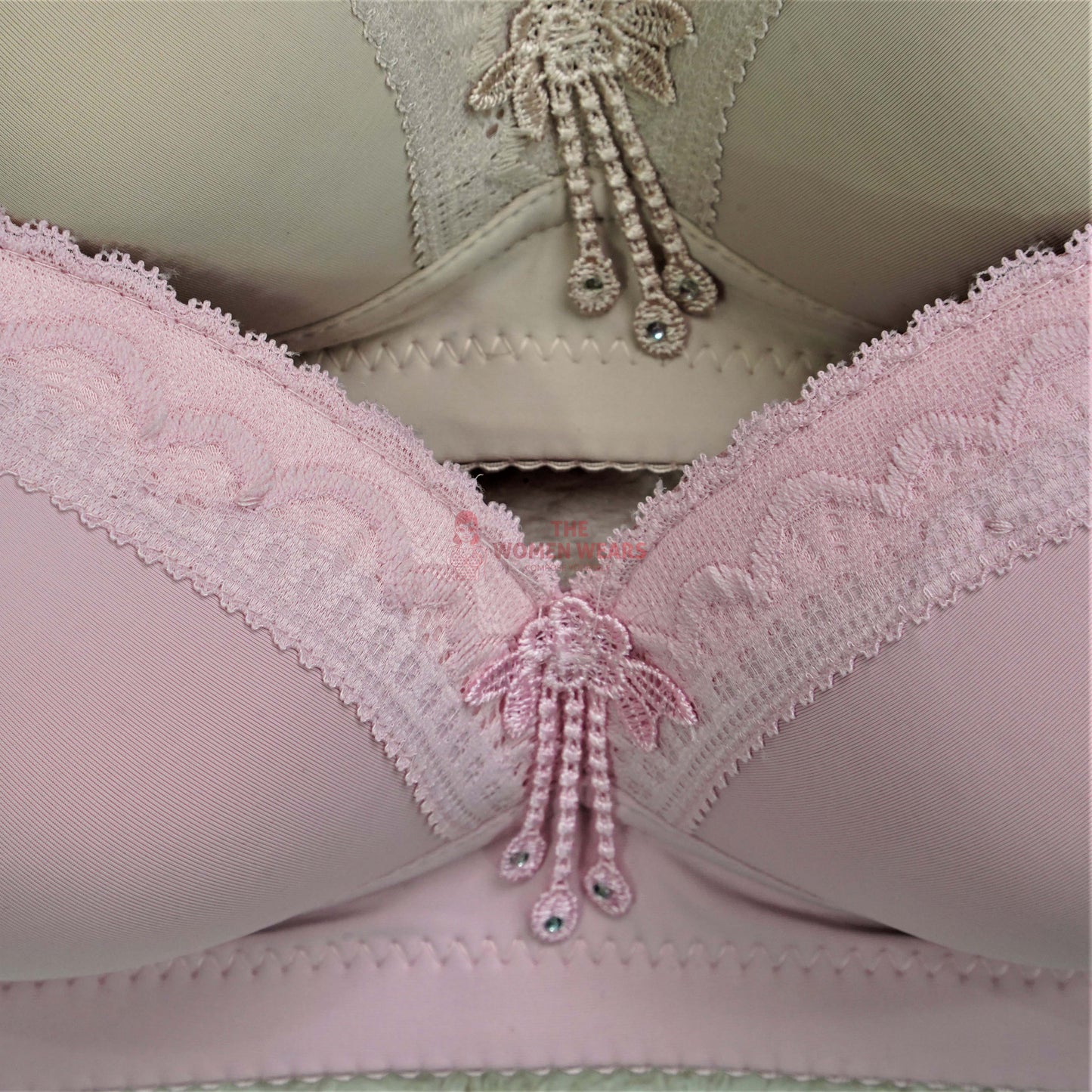 Ladies Non-Wired Light Padded Bra (TWW)