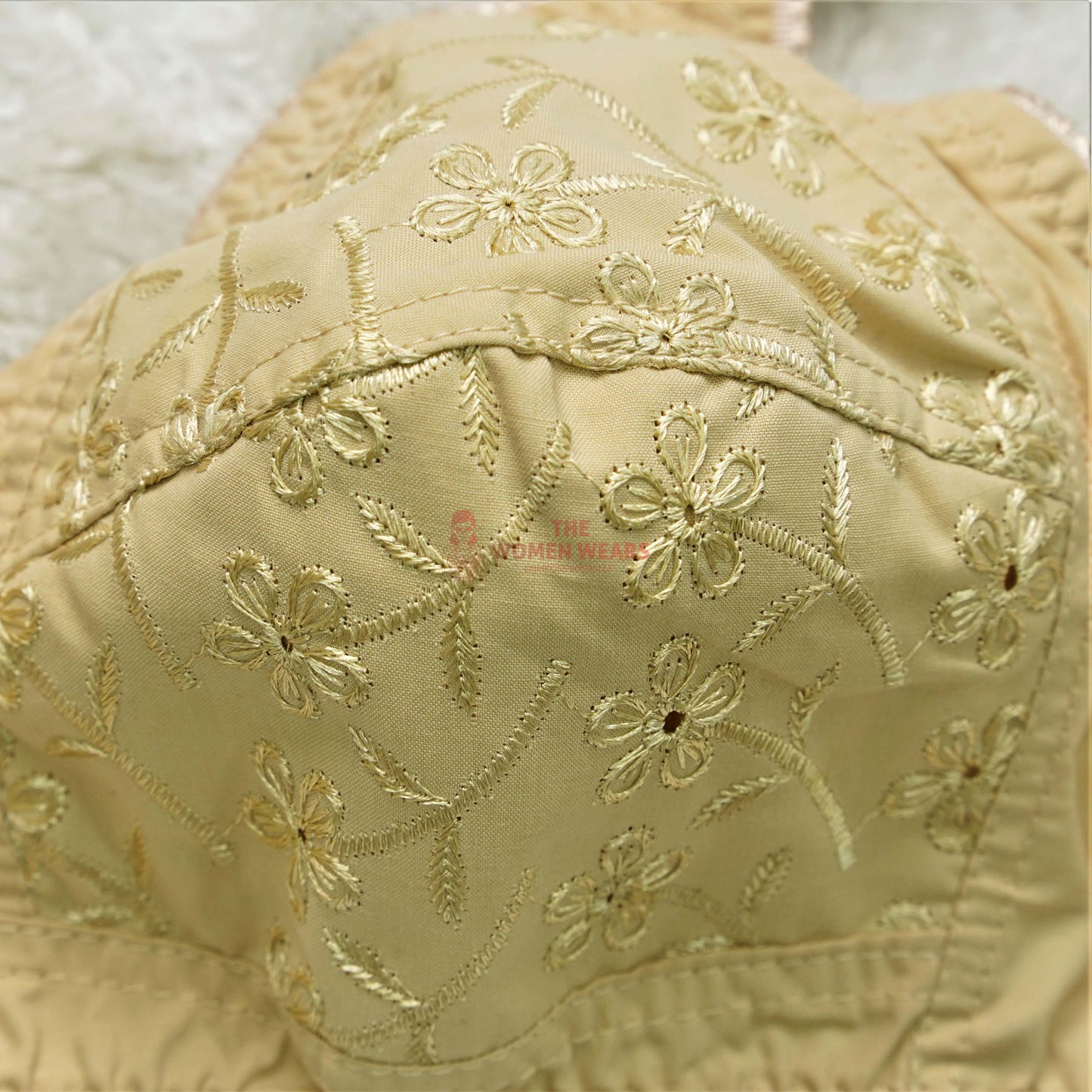 Women's Old Fashion Single Color Embroidery Bra (6457)