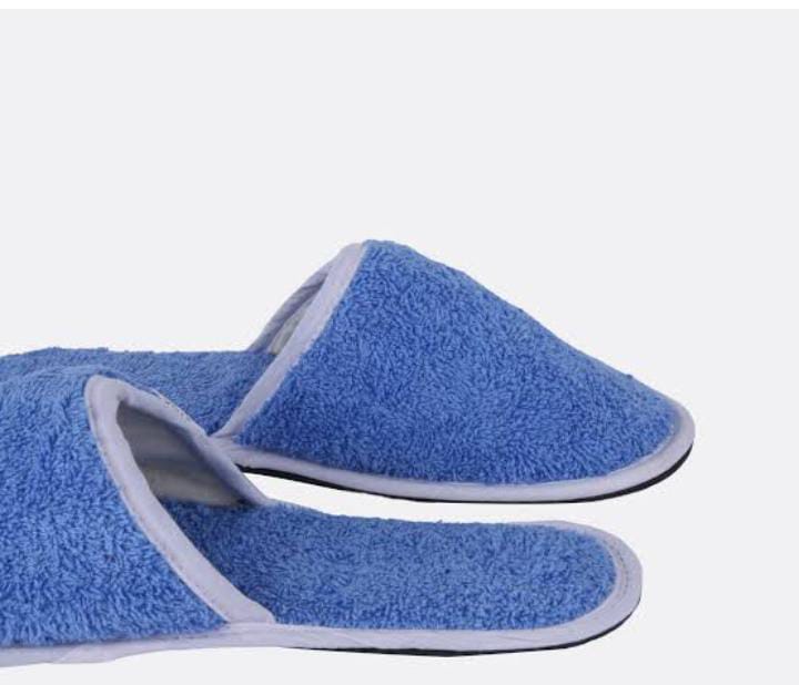 MAT SLIPPERS (576)